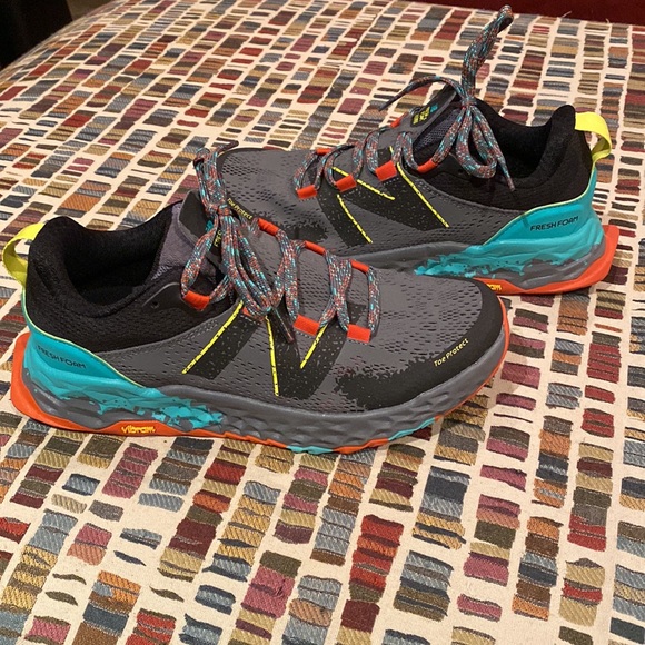 New Balance Fresh Foam Hierro Trail size 7 - Picture 2 of 10